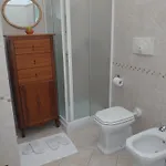 Raffy House 아파트 네비아노