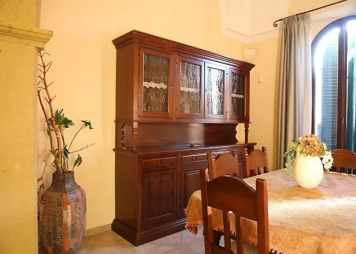 Raffy House Apartment